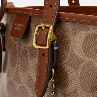 COACH TAXI TOTE BAG 21 IN SIGNATURE CANVAS