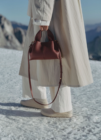 Numéro Neuf Mini Edition Textured Black Cherry