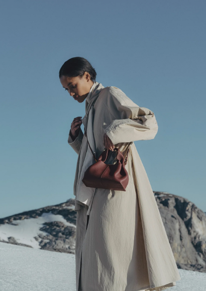 Numéro Neuf Mini Edition Textured Black Cherry