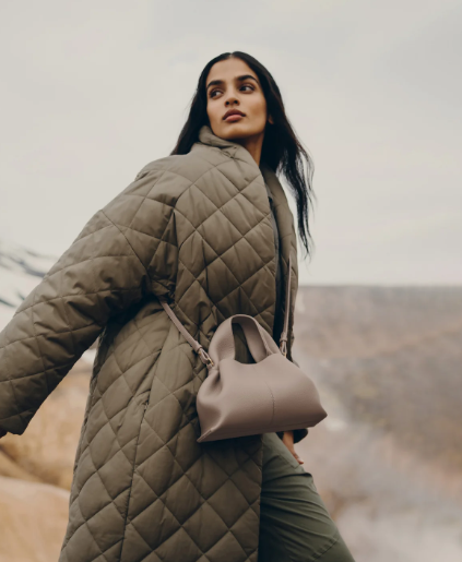 Numéro Neuf Mini Edition Textured Taupe