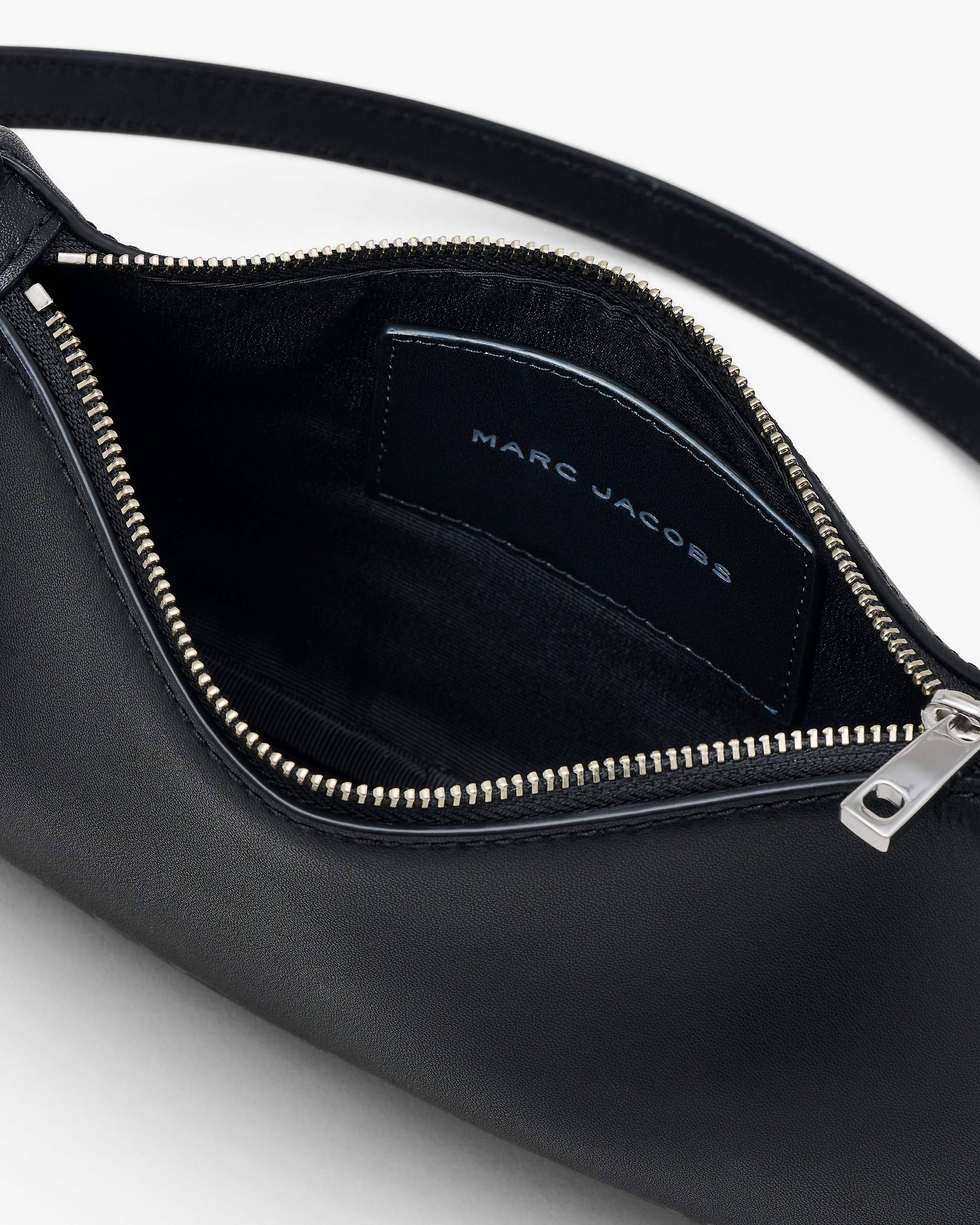 Marc Jacob The Star Charm Shoulder Bag