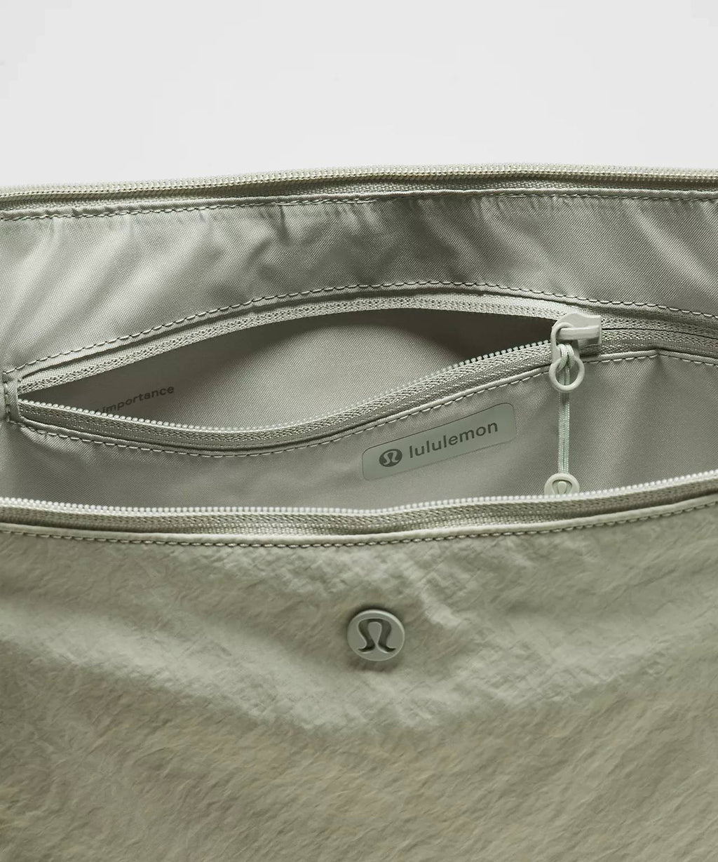 Lululemon Slouchy Sling Bag 6L - Fog Green